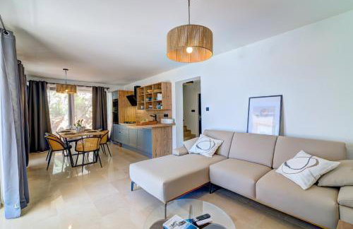 House Silence - Photo 21