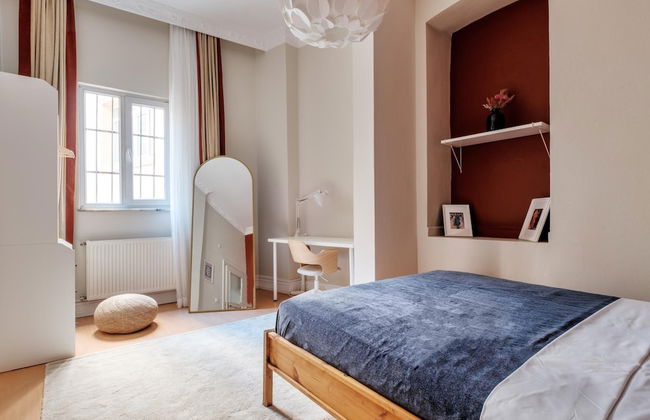 Chic Modern Flat w Balcony 5 min to Taksim - Foto 3