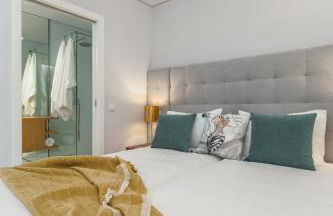 Urban Oasis Six Suites Apts Porto - Foto 1