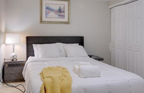 Work and Explore, Cozy Unit 5 Mi to UMD! - Foto 15