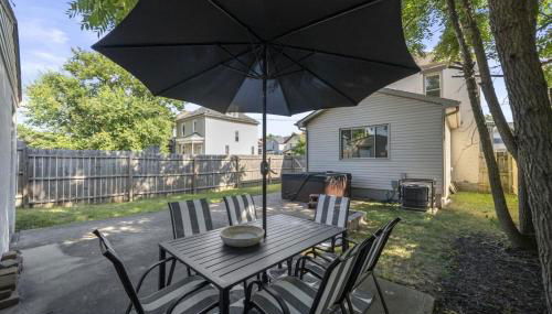 Hanford House w Hot Tub,Sauna,Bar - Photo 5