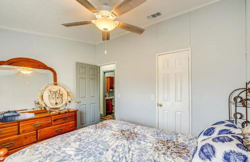 Charming Farmhouse in Morriston with Fenced Yard - Foto 19