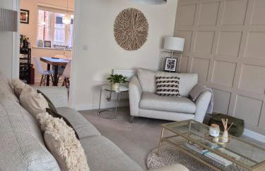 Entire 4 Bed House for Silverstone F1 - Photo 6