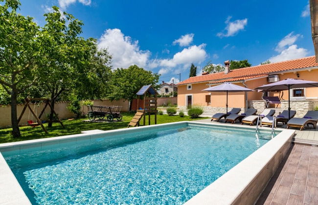 Charming Villa With Private Swimming Pool - Foto 1