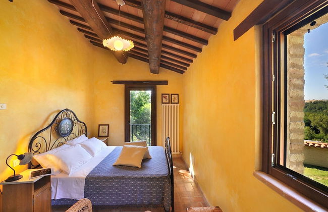 Holiday Home in Pontano With Garden - Foto 2