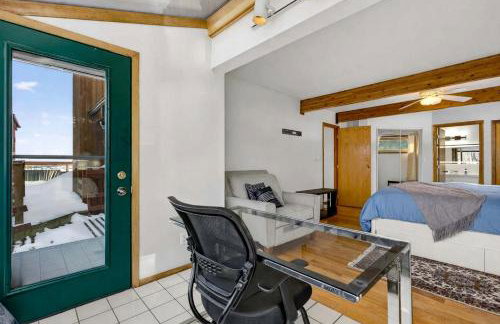 Modern Mountain Cabin with Hot Tub and Game Room Near Moorefield, West Virginia - Foto 42