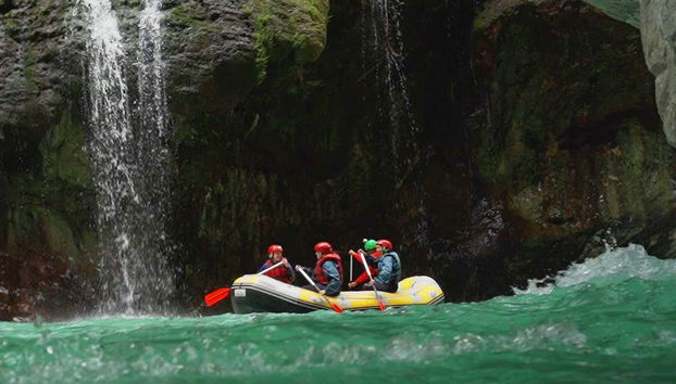 Atravesando la garganta del río Aracto