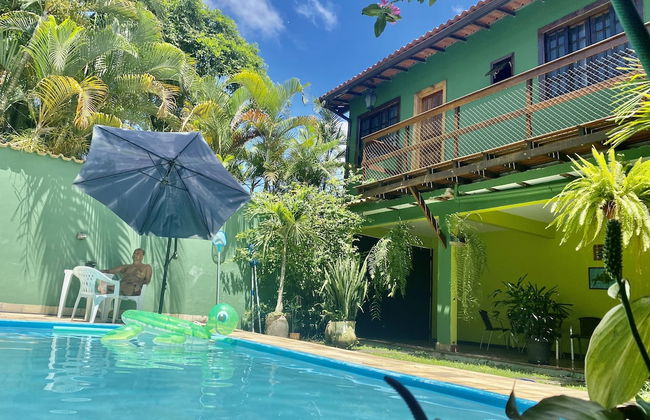 Suítes aconchegantes com piscina e praia - Foto 29