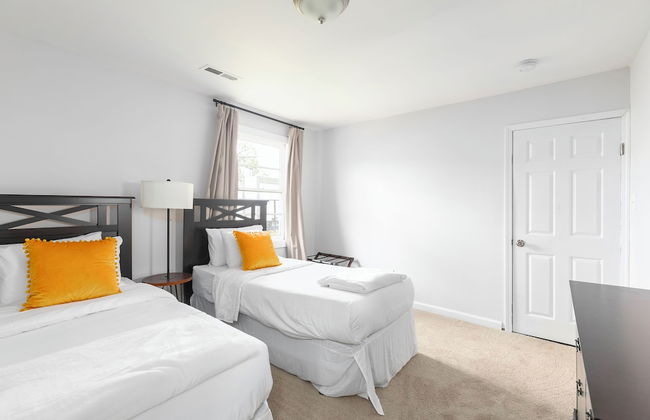 Near the Airport East Lake Craftsman - Foto 2