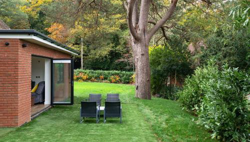Amos Lodge Deluxe Accommodation - Foto 3, Garden, Garden view