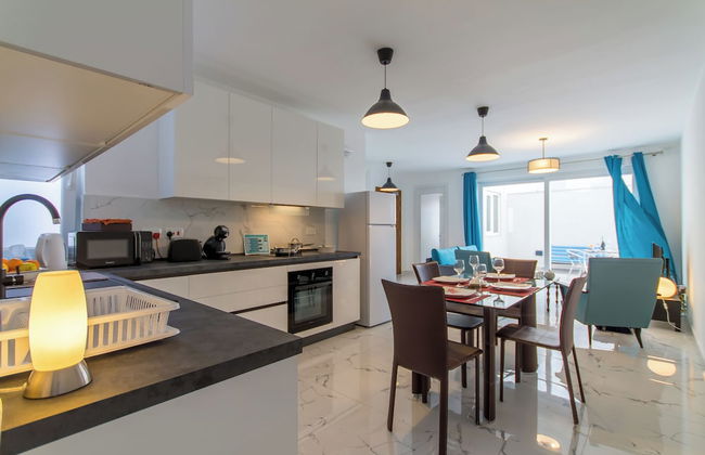 A Sunny Penthouse Modern 2 bdr - Sliema - Foto 8