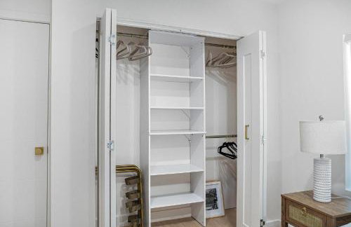 Chic Villa Nina 2 bedrooms 2 baths in Miami! - Foto 24