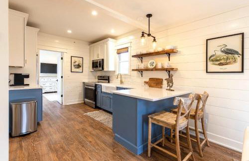 Kildahl House - Boutique Farmhouse Suite #3 - Photo 9