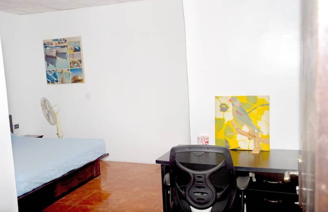 Inviting 2-bed Apartment in Lagos -canal Views - Foto 8