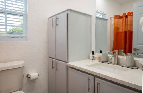 Winston's Hideaway. A few blocks walk to downtown. - Foto 28