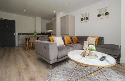 Brand New 2 bedroom apartment Centre of Solihull - Photo 1