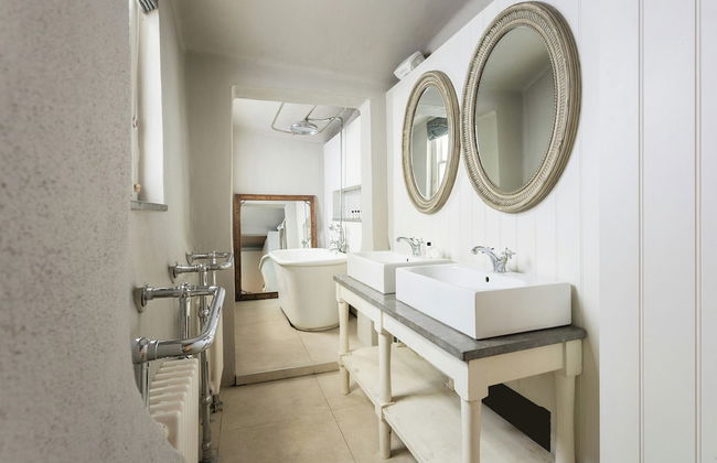 Holland Park Avenue VII by Onefinestay - Photo 18