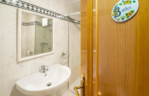 Gestión de Alojamientos Apartments - Photo 71