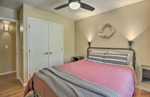 Cozy Forest Retreat! Pet-Friendly Pinetop Cabin - Foto 14