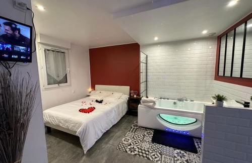 Amour Azur Appartement pour 2 avec jacuzzi et terrasse à 2 minutes de la mer - Foto 2