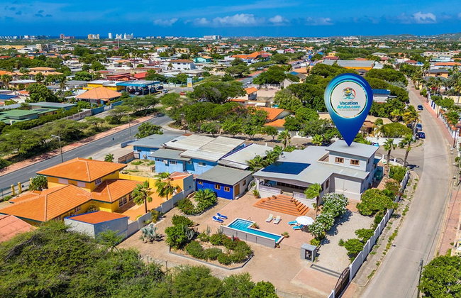 Spacious 4BR Villa Private Pool Cozy Location - Photo 54