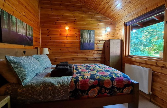 3-bed Lodge - Sleeps 7 - Hot Tub - Pet Friendly - Foto 6