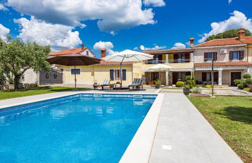 Villa Ancora With Private Pool - Happy Rentals - Foto 48