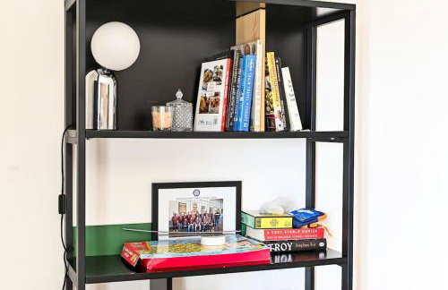 Stylish 2 bed 2 bath apt in Wembley - Foto 40