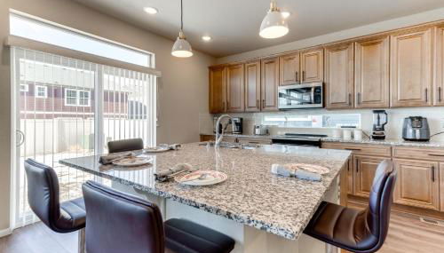 17 Mi to Downtown Denver Modern Aurora Home! - Foto 3