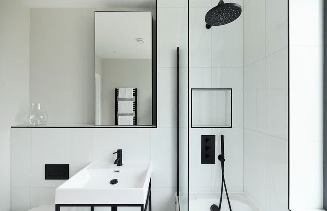 The Brondesbury Hideaway - Stylish 3bdr Flat With Balcony + Parking - Foto 3