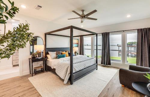 Hot Tub, Fire Pit! High-End Cedar Creek Lake Haven - Foto 13