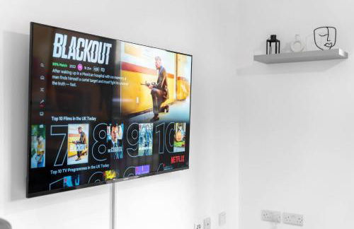 Stylish Apartment - 2 Bedrooms - Balcony - Parking - Netflix - Wifi - 7MC - Foto 8