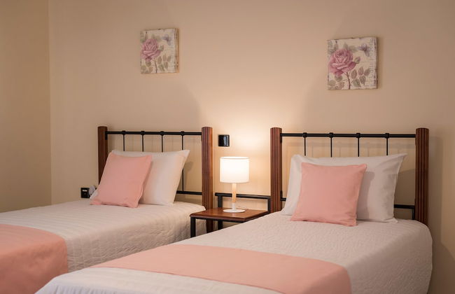 Steps to the Beach Spacious Home-Parking - Foto 10