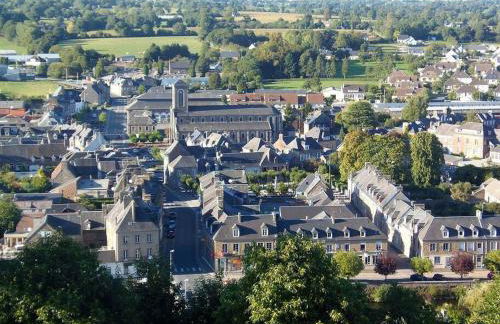 Chez Pauline, Gavray. House with secure parking, Wi-Fi & garage. - Foto 49