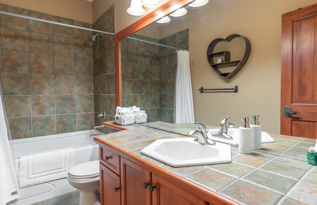 Mountain Time-spacious, Private Hot Tub,great View - Photo 12