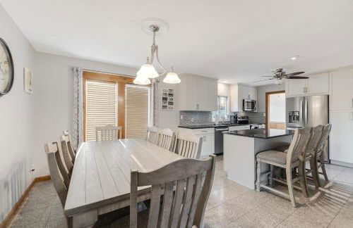 Mansion in the Hills with Pool - Foto 29