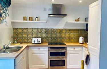 Charlestown Cottage Harbour & Beach short walk! - Foto 13