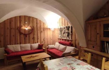 "Jacky" Appartement de charme suréquipé, 300m des pistes et centre village, casier à ski au pied des pistes, linge de lit et produit de toilette compris - Foto 7