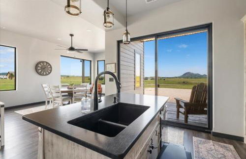 Bear Butte Luxury Retreat Hot Tub Stunning Views - Foto 31