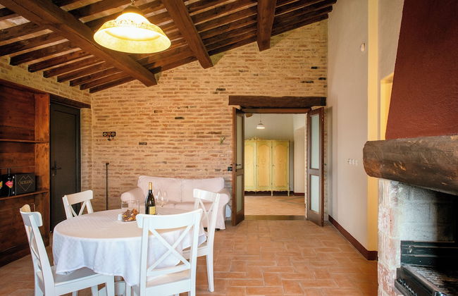 Villaluce Wine Agriturismo - Photo 18