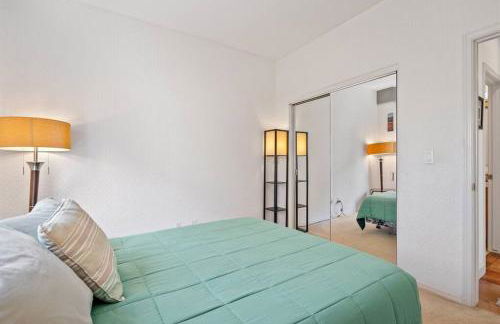 Manzanita Manor-Whimsical art & near downtown - Foto 54