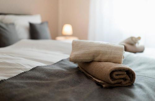 BG Living & Hosting - Mosel-Fachwerkhaus nahe Calmont Klettersteig - 2 Schlafzimmer, Parkplatz, WLAN & Netflix, 5 Personen - Foto 13