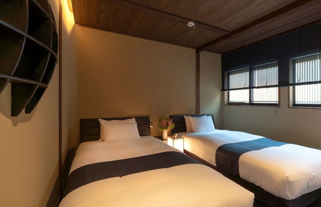 Hinaya Higashiyama - Photo 5