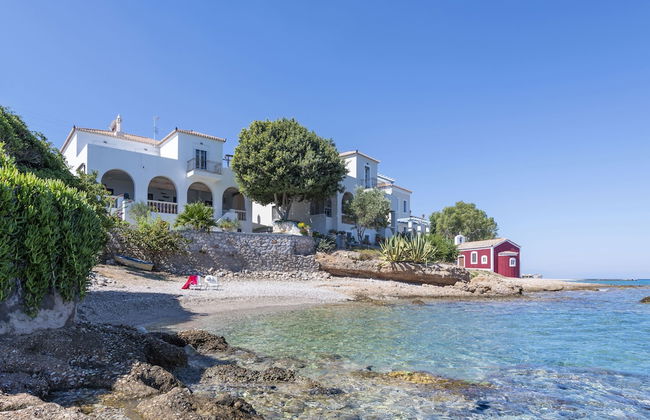 Beachfront Spetses Spectacular Fully Equipped Traditional Villa Families,groups - Photo 39