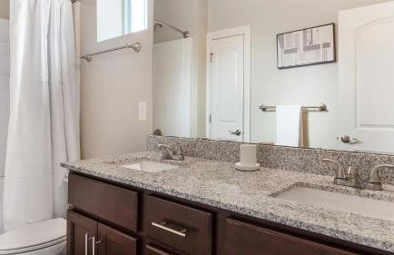 Landing Stylish 3BD Clubhouse Gym - Photo 26