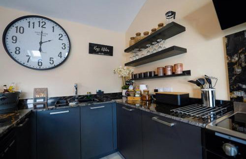 Walk Lane Chic 1bed , Luxury Kitchen Area , Parking , WiFi - Foto 22