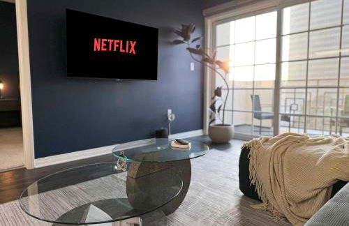 Bright & Spacious in Iconic LA Neighborhood Free parking - 10mins to Cedars - Photo 19