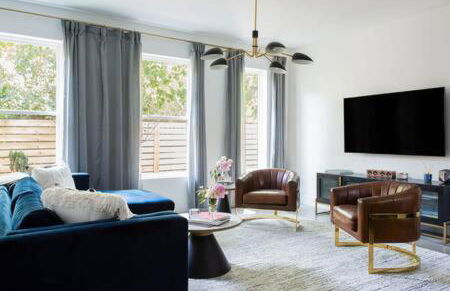 6 Bed with En Suite Baths, Host Up to 20, Rooftops, Parking, Gourmet Kitchens, Cozy Living Spaces, Skyline Views & Fire Table, Near Downtown, Distilleries & Marathon Village, High-Speed Wi-Fi, 24hr Hospitality - Foto 28