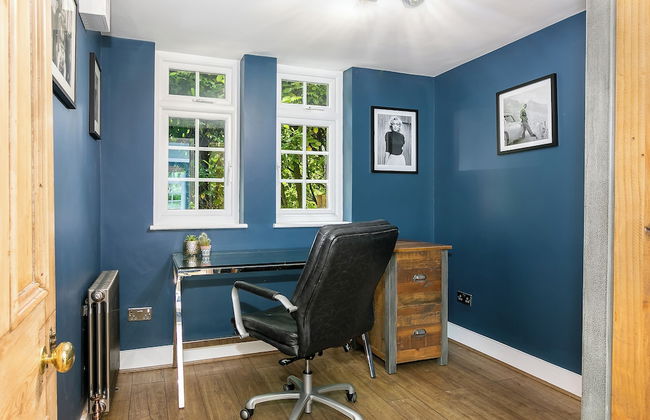 Lodge Farm - Stunning 3 BD with Garden - Foto 21