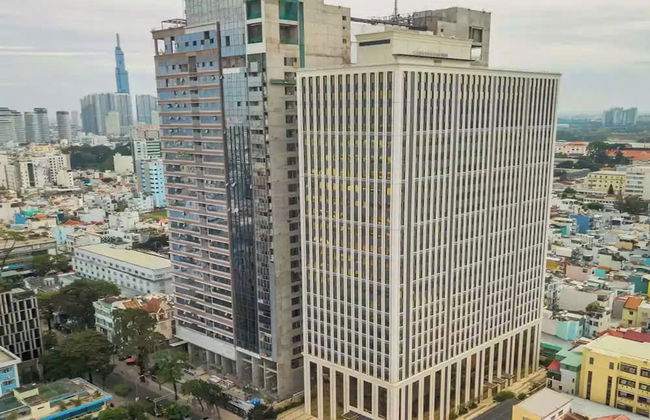 Emily Lim Tower Luxury Saigon Center - Photo 1